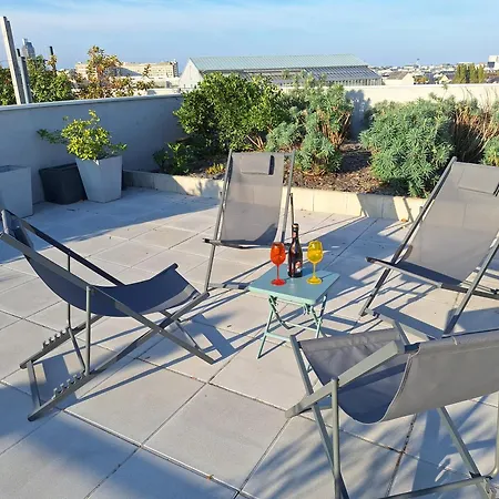 90m2-roof Privé 100m2-parking Privé-clim Mobile Appartement