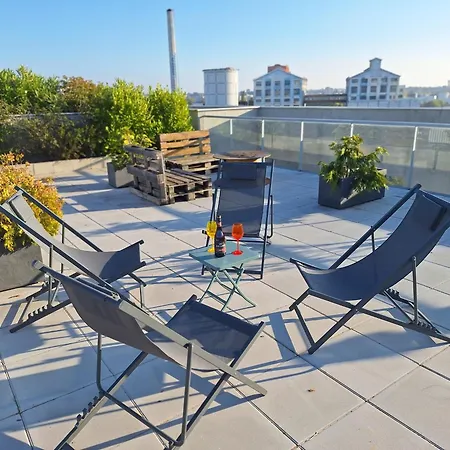 아파트 90m2-roof Prive 100m2-parking Prive-clim Mobile 낭트