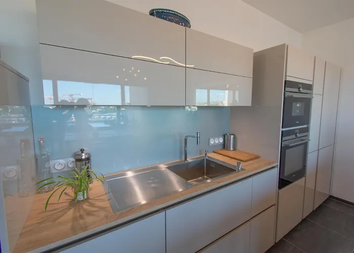 90m2-roof Privé 100m2-parking Privé-clim Mobile Apartamento Nantes