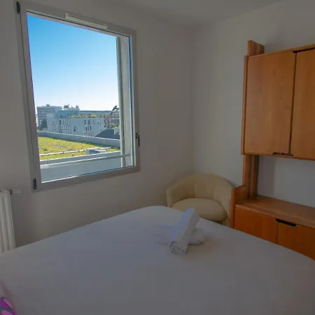 Appartement 90M2-Roof Top Prive 100M2-Parking Prive-Clim Mobile * Nantes