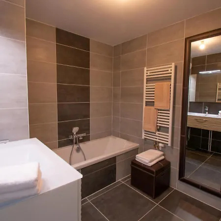 Appartement 90M2-Roof Top Prive 100M2-Parking Prive-Clim Mobile