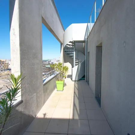 90m2-roof Prive 100m2-parking Prive-clim Mobile Appartement *